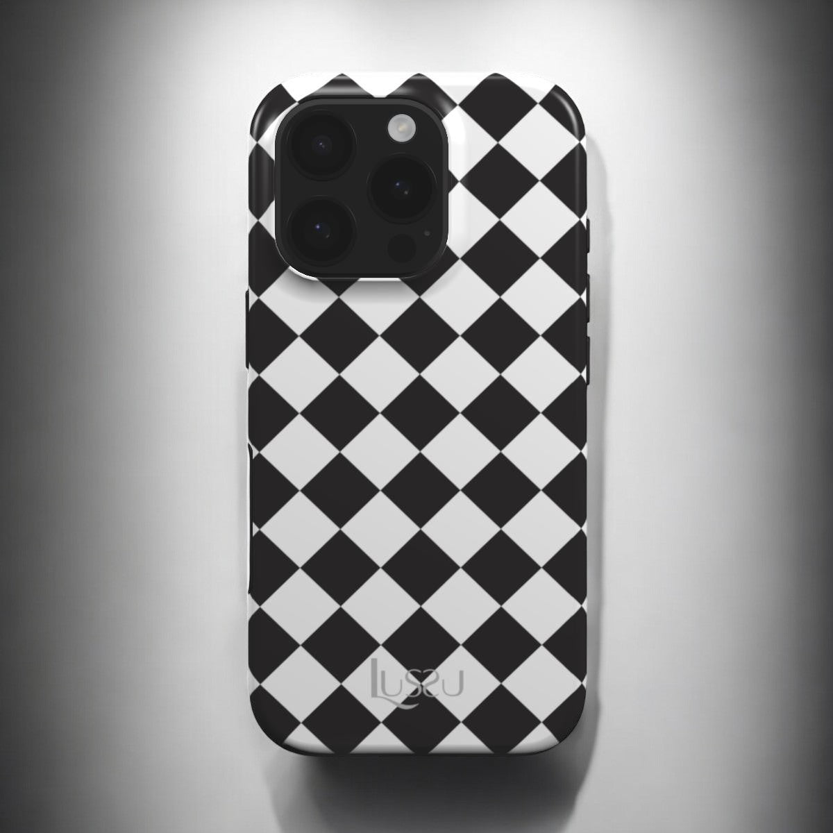 Mag Platinum Guard Case - Diamonds in Black & White